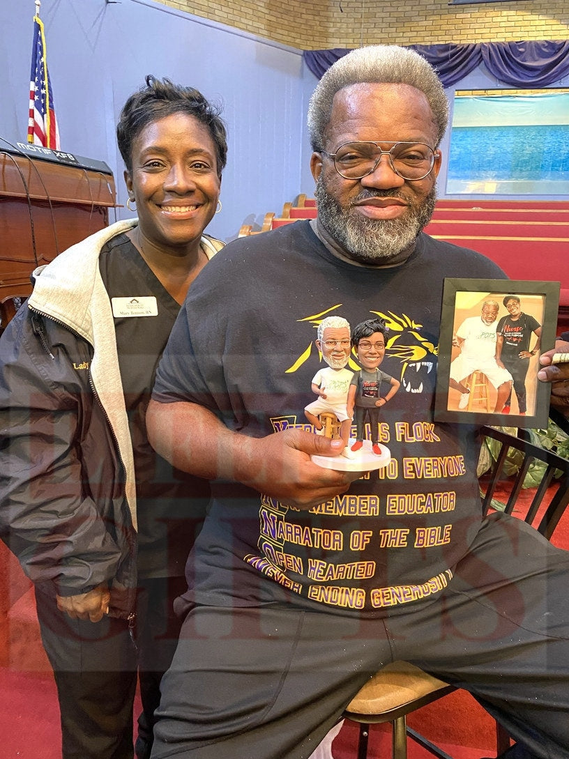 Couple bobbleheads, bring old picture come true, 30/50 anniversary gifts for couple/parents, fully customized couple figurines