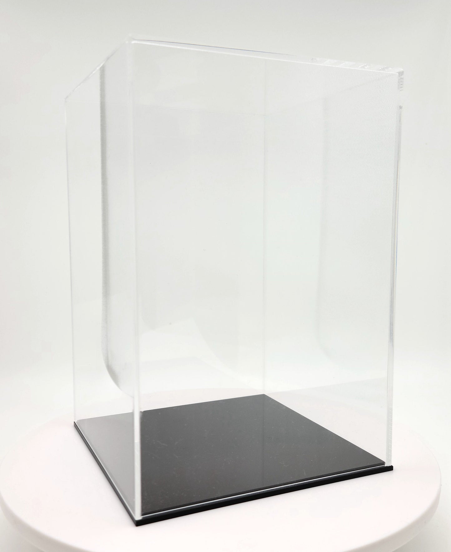 Custom cake toppers wedding bobbleheads personalized bride groom wedding cake toppers figurines holding bouquet with Acrylic show box