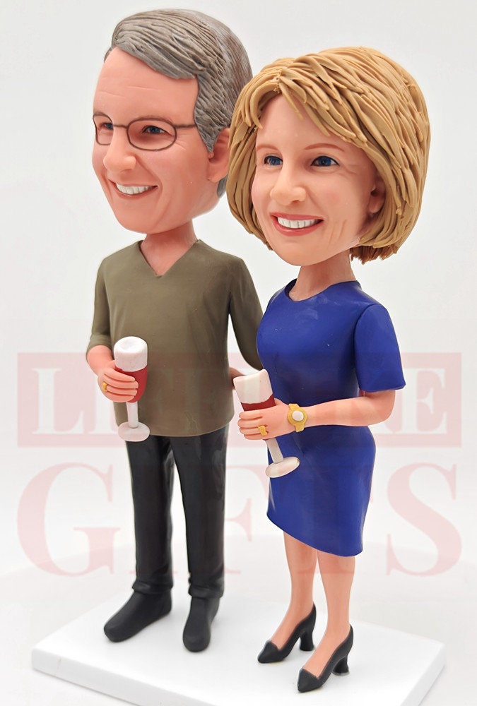 Custom Couple Bobbleheads: Personalized Anniversary Cake Topper