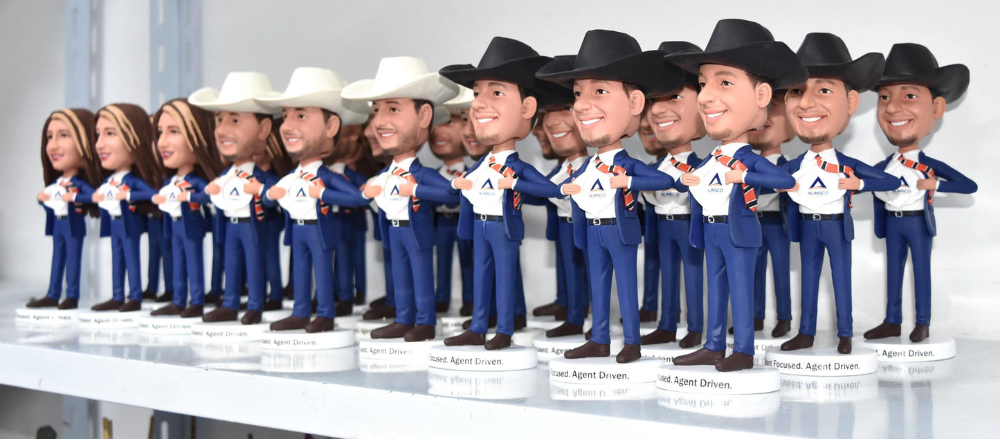 Office party custom bobbleheads, personalized gifts for company party, coolest gifts idea for empolyees, handmade bobblehead dolls memento