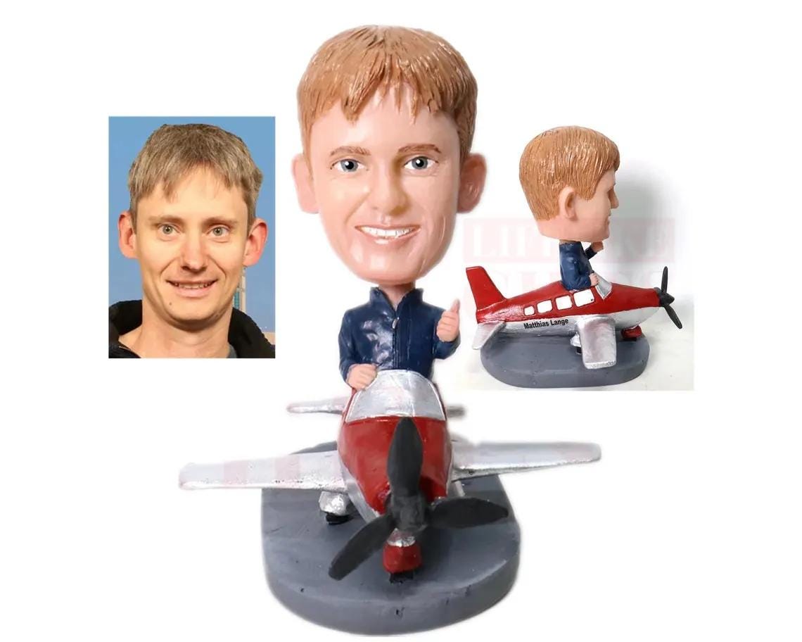 Custom pilot Bobbleheads driving plane, handmade gifts for aircraft captain, birthday gift for kidds, unique gift for boss and father