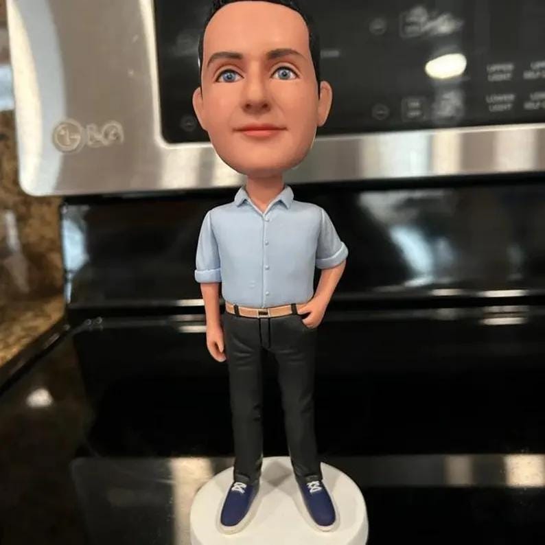 Custom Bobbleheads, personalized bobblehead doll, handmake mini-me dolls from pictures, fun gift ideas for any occasions/festival/events