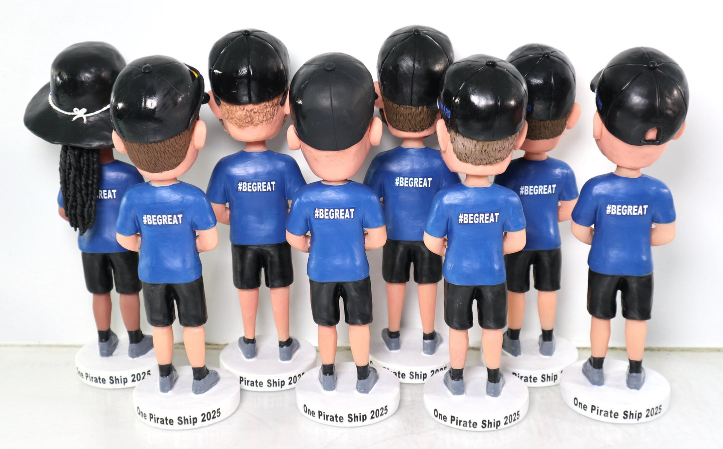Coach Custom Bobbleheads, personalized sports bobblehead dolls, thank-you gift for coaches, football team bobbleheads