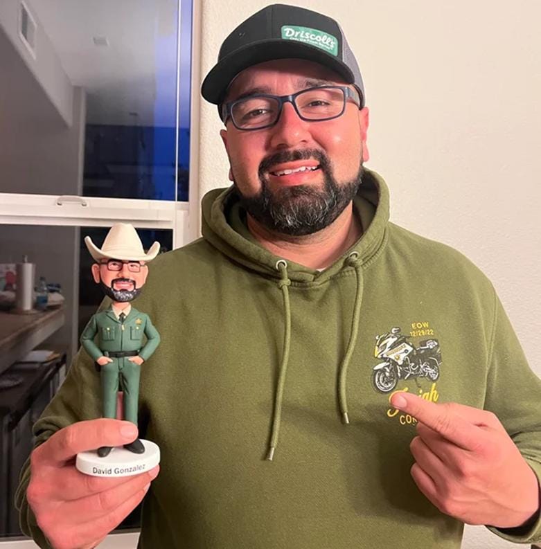 Custom Policeman Bobblehead: Personalized Police Officer promotion Gift