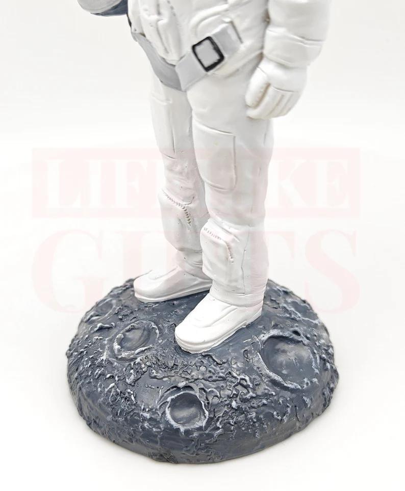 Custom Spaceman Bobblehead: Personalized Astronaut Gift