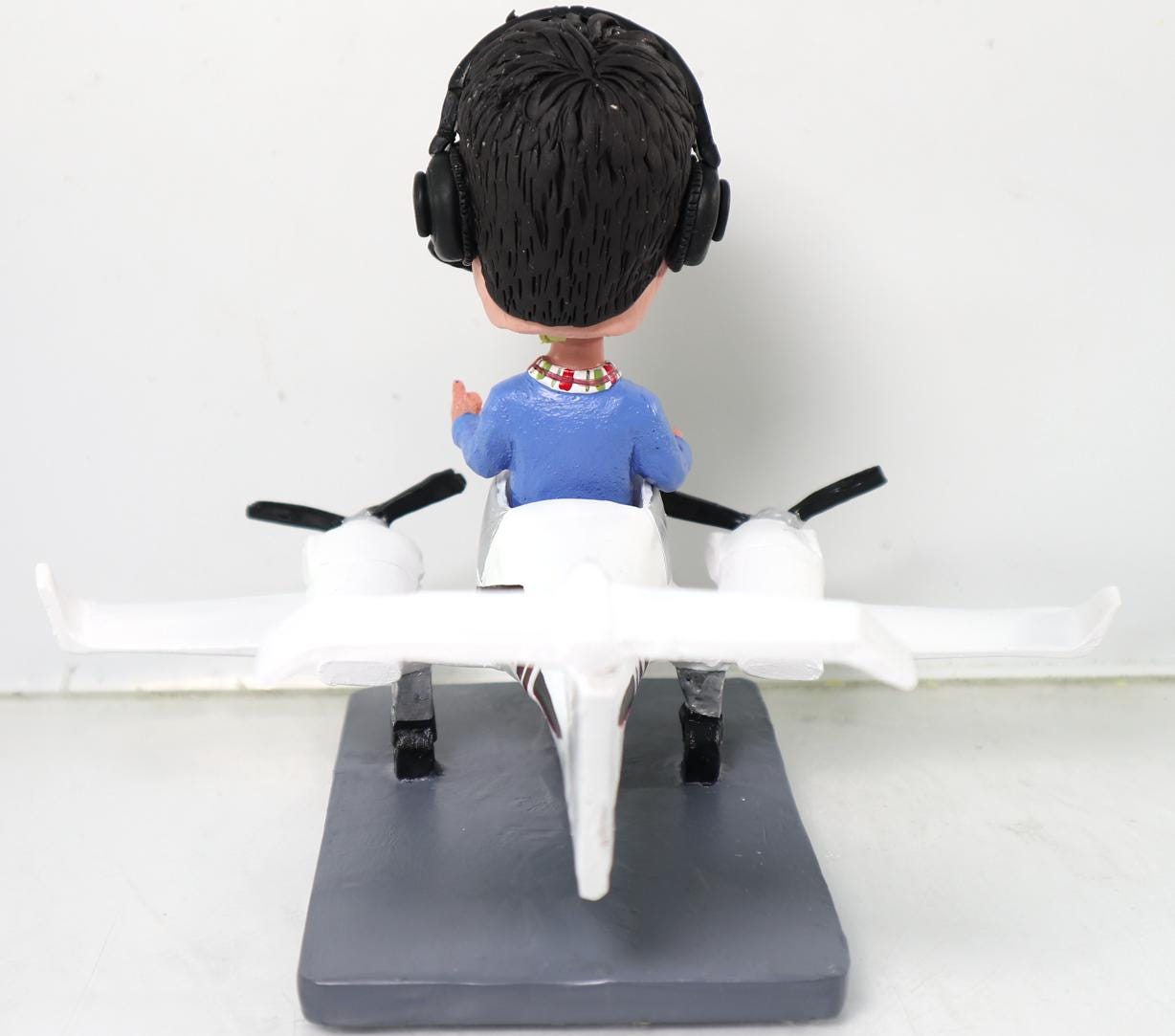 Custom Pilot Bobblehead with Airplane, fun office desk decoration, personalized bobblehead dolls from pictures