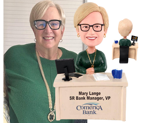 Custom boss Bobbleheads, best retirement memento for boss, personalized birthday gift for co-workers with company logo