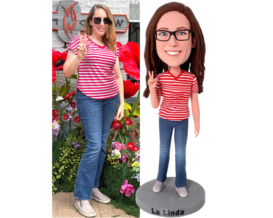 Custom bobblehead gift for lady, Personalized female figurine from picture, Custom gift for her/teacher/coach/mom/boss