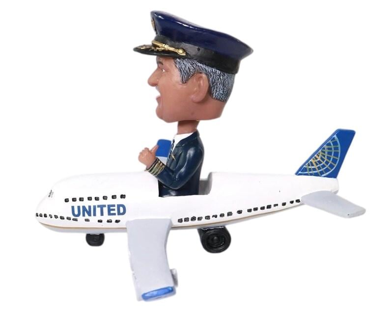 Boeing 747 Captain Custom Bobblehead, Personalized Aircraft pilot Figurine, Aviator Birthday Present, Dashboard Nodding doll